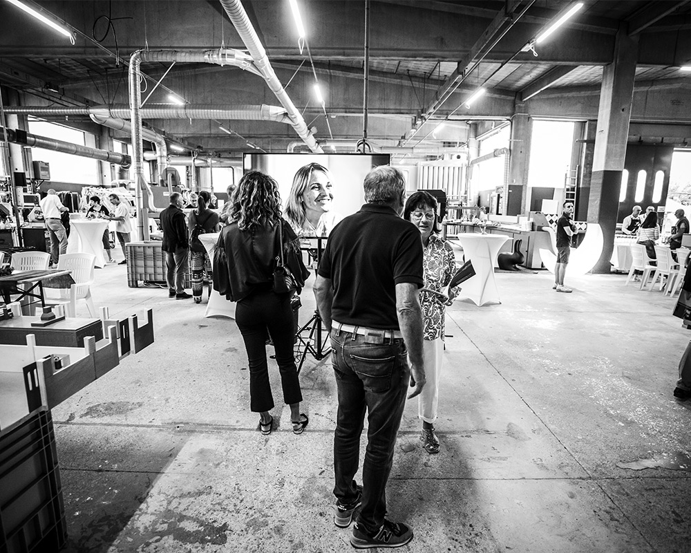 90-anni-bressano-mobili-celebrazione Istantanea delle festa per i 90 anni di Bressano Mobili presso il laboratorio di Villanova Mondovì (CN)