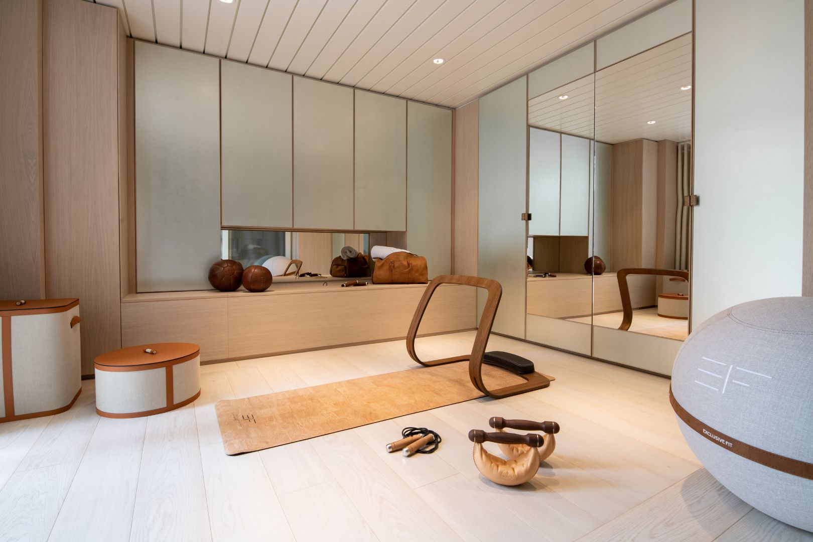 Artigianalità, esperienza, esclusività e design. I nostri segreti per un arredamento di lusso - Bressano Mobili