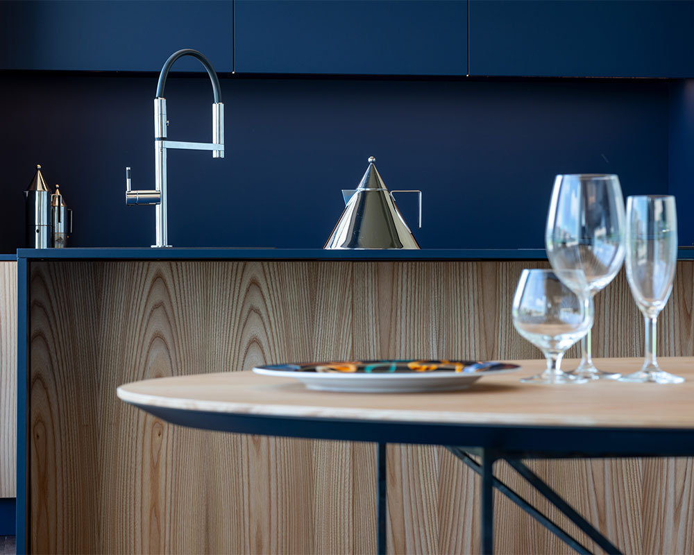 cucina-su-misura-bressano Se la tua nuova cucina su misura sembra non avere sufficiente spazio per una cena formale, con i nostri consigli potrai gestirla in modo easy.