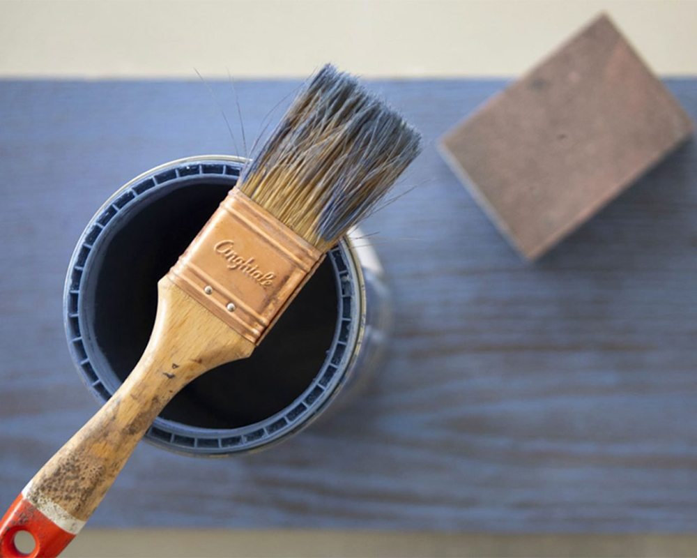 I mobili in legno danno alla casa un tocco speciale, ma necessitano di piccole attenzioni per preservarne la bellezza. Ecco i nostri consigli per pulirli.