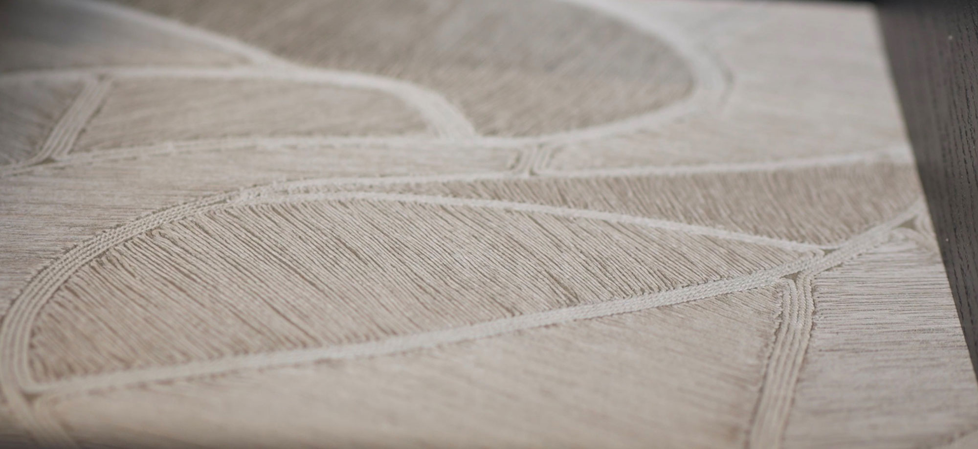 Design esclusivo, perizia artigiana, unicità degli arredi: i nostri capisaldi per il tuo arredamento di lusso. Scopri di più sul nostro sito.
