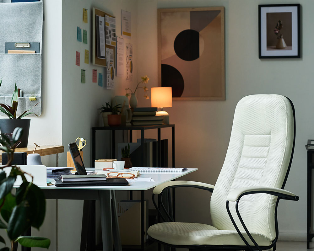 sedia-home-office Arredamento per smart working? Non tutti gli ambienti e non tutti gli arredi sono indicati. Scopri come progettare con Bressano lo spazio perfetto.