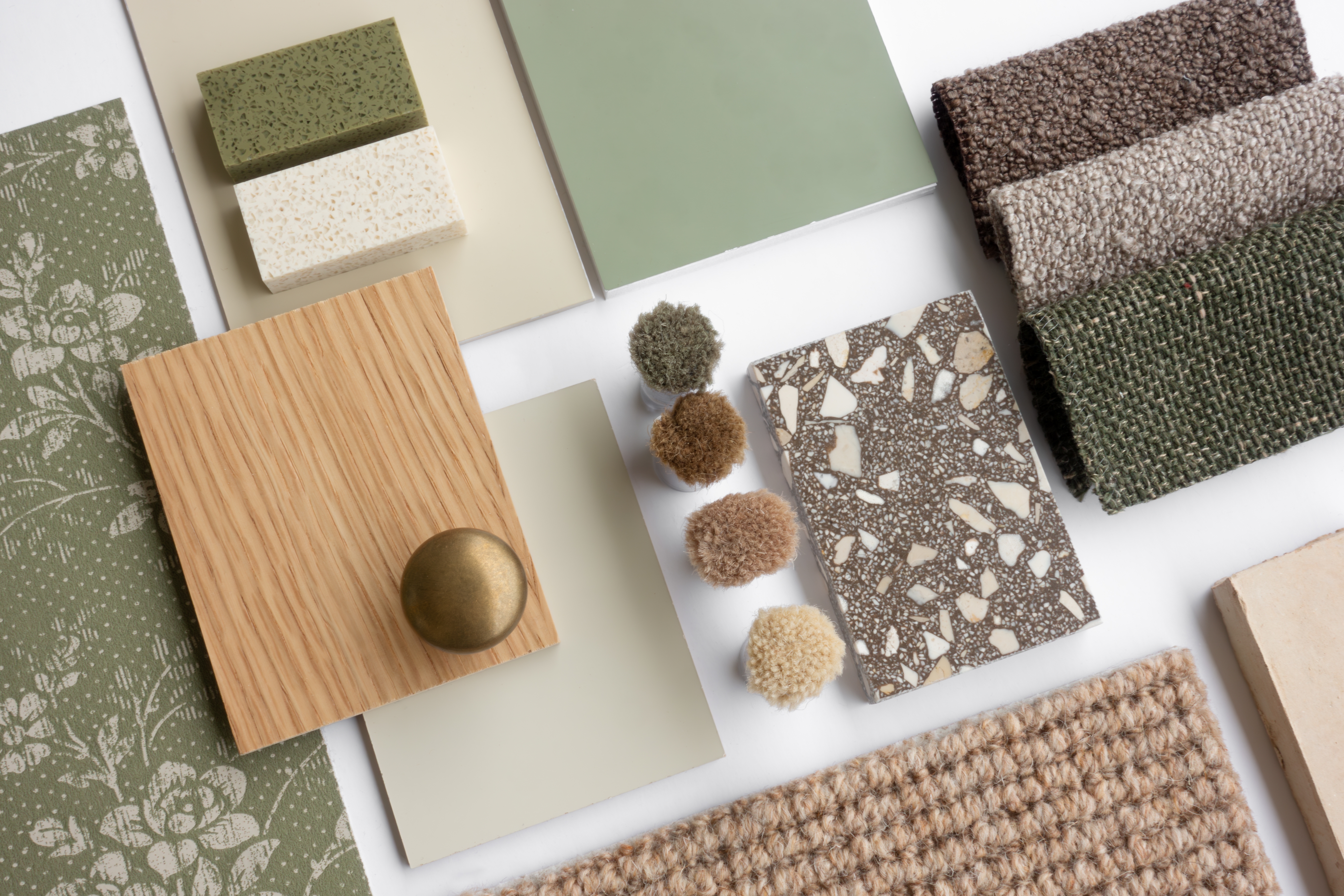 Earthy,Green,Interior,Design,Material,Sample,Board,With,Fabrics,,Terrazzo, La scelta della palette di colori per le pareti di casa ti atterrisce? Ecco alcuni pratici consigli per effettuare una scelta vincente. Scopri di più.