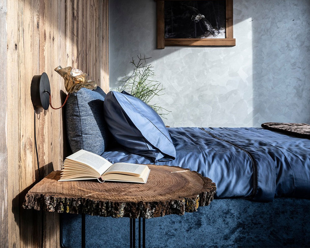Quali trend animeranno l’interior design nel nuovo anno? Abbiamo raccolto suggestioni e ispirazioni da riviste di settore, partner e architetti per preparare una semplice guida alle tendenze arredo 2025.